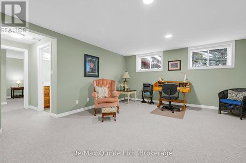5 Hickory Court, Brighton, ON - Indoor