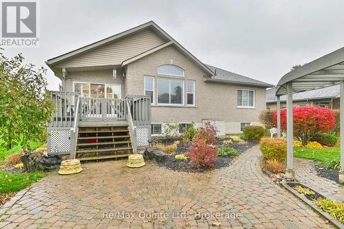 5 Hickory Court, Brighton, ON - Outdoor With Deck Patio Veranda