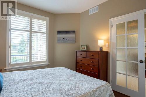 85 South Harbour Drive, Kawartha Lakes (Bobcaygeon), ON - Indoor Photo Showing Bedroom