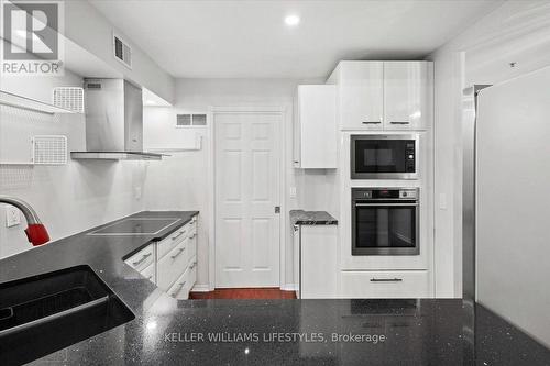 113 - 511 Gainsborough Road, London North (North F), ON - Indoor Photo Showing Kitchen With Double Sink