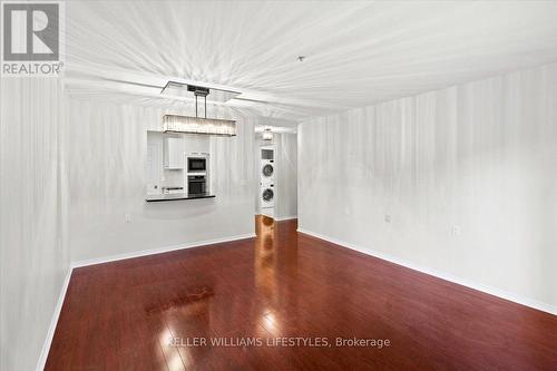 113 - 511 Gainsborough Road, London North (North F), ON - Indoor Photo Showing Other Room