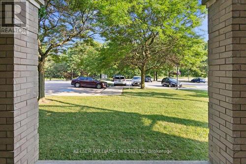 113 - 511 Gainsborough Road, London North (North F), ON - Outdoor
