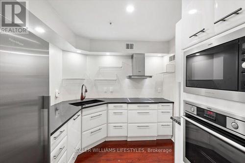 113 - 511 Gainsborough Road, London North (North F), ON - Indoor Photo Showing Kitchen With Upgraded Kitchen