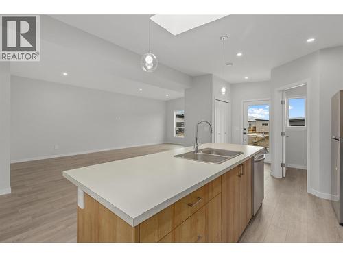 Monarch Floor Plan shown with Beach Interior - 8900 Jim Bailey Road Unit# 115, Kelowna, BC 