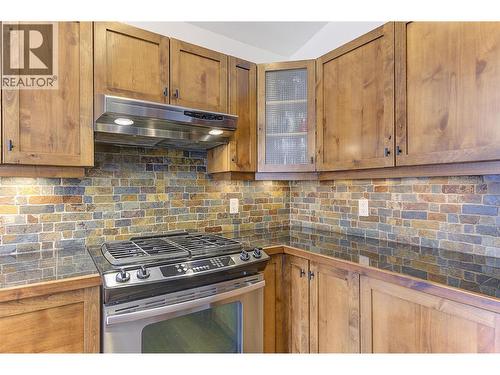 12931 East Ridge Drive, Lake Country, BC - Indoor Photo Showing Kitchen