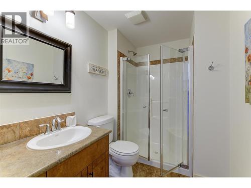 12931 East Ridge Drive, Lake Country, BC - Indoor Photo Showing Bathroom