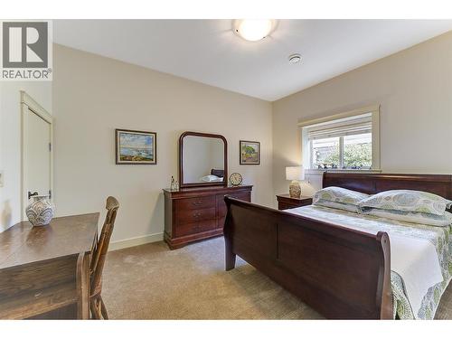 12931 East Ridge Drive, Lake Country, BC - Indoor Photo Showing Bedroom