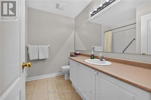 99 - 710 Spring Gardens Road, Burlington, ON - Indoor Photo Showing Bathroom
