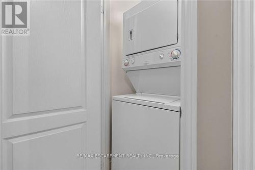99 - 710 Spring Gardens Road, Burlington, ON - Indoor Photo Showing Laundry Room