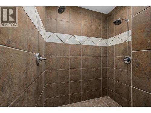 1581 Gregory Road, West Kelowna, BC - Indoor Photo Showing Bathroom