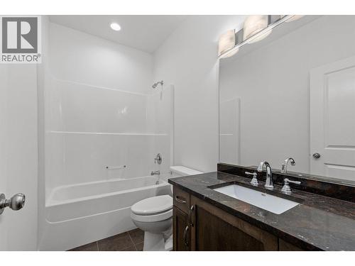 1581 Gregory Road, West Kelowna, BC - Indoor Photo Showing Bathroom