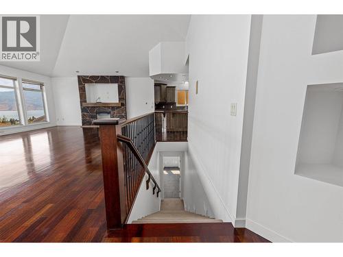1581 Gregory Road, West Kelowna, BC - Indoor