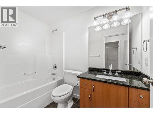 1581 Gregory Road, West Kelowna, BC - Indoor Photo Showing Bathroom