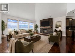 Upper Living - virtually staged - 