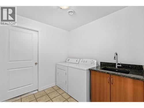 1581 Gregory Road, West Kelowna, BC - Indoor Photo Showing Laundry Room