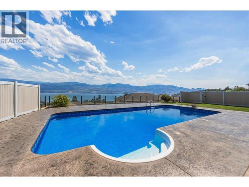1581 Gregory Road, West Kelowna, BC - Outdoor With In Ground Pool With Backyard