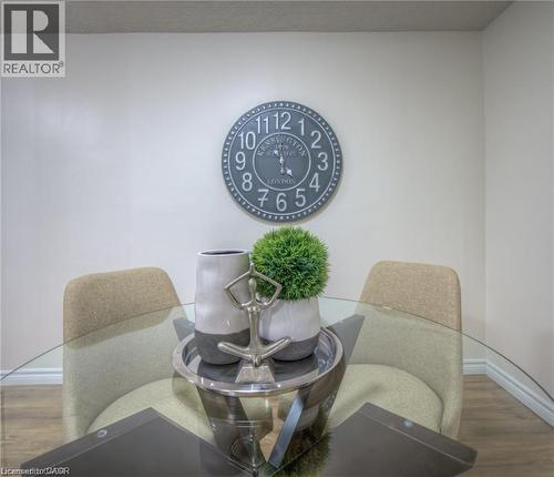 248 Cyrus Street, Cambridge, ON - Indoor Photo Showing Dining Room