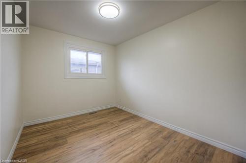 248 Cyrus Street, Cambridge, ON - Indoor Photo Showing Other Room