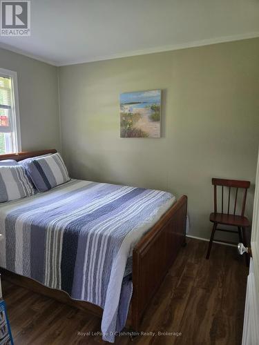 499 Bruce Road 13 Road, Native Leased Lands, ON - Indoor Photo Showing Bedroom