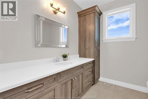 302 Blake Avenue, Belle River, ON - Indoor Photo Showing Bathroom
