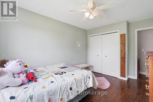 1546 Harmony Road, Belleville (Thurlow Ward), ON - Indoor Photo Showing Bedroom