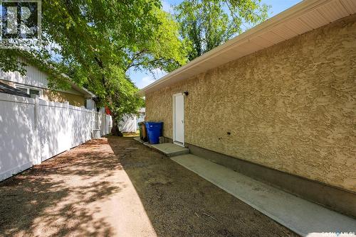 166 Sangster Boulevard, Regina, SK - Outdoor