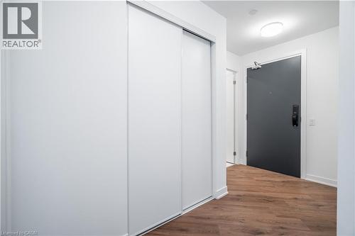 395 Dundas Street W Unit# 801, Oakville, ON - Indoor Photo Showing Other Room