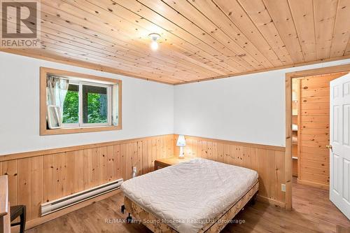 889 185 Wa Horseshoe Lake, Seguin, ON - Indoor Photo Showing Bedroom