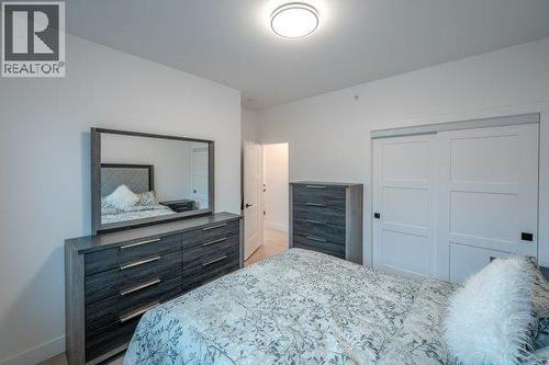 10615 Elliott Street Unit# 109, Summerland, BC - Indoor Photo Showing Bedroom