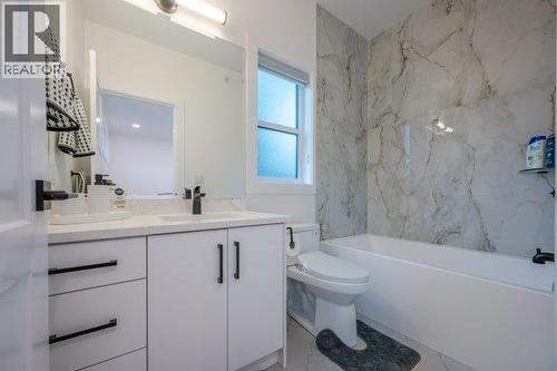 10615 Elliott Street Unit# 109, Summerland, BC - Indoor Photo Showing Bathroom