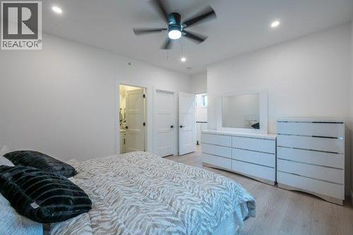 10615 Elliott Street Unit# 109, Summerland, BC - Indoor Photo Showing Bedroom