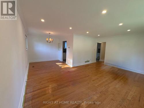 Living room painted in White Colour - Upper Level - 58 Devins Drive, Aurora, ON - Indoor Photo Showing Other Room