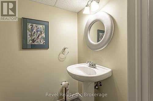 311 Tunis Street, Ingersoll (Ingersoll - South), ON - Indoor Photo Showing Bathroom