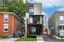 88B HAMILTON AVENUE N Ottawa, ON K1Y 1B9