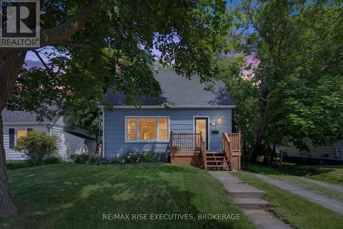 807 Brock Street, Kingston (Central City East), ON - Outdoor