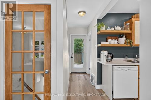 807 Brock Street, Kingston (Central City East), ON - Indoor