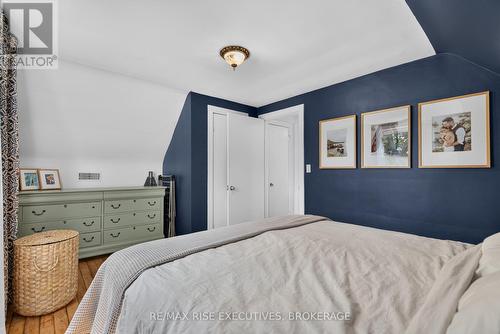 807 Brock Street, Kingston (Central City East), ON - Indoor Photo Showing Bedroom