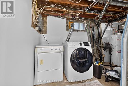 807 Brock Street, Kingston (Central City East), ON - Indoor Photo Showing Laundry Room