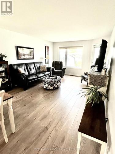 14 Otteridge Avenue, Renfrew, ON - Indoor Photo Showing Other Room