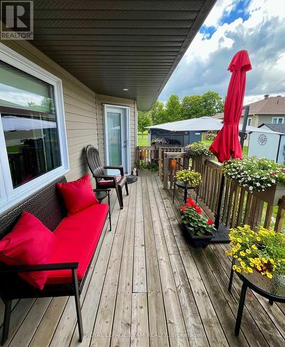 Cozy back deck - 14 Otteridge Avenue, Renfrew, ON - Outdoor With Deck Patio Veranda With Exterior