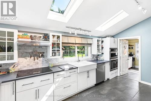 26980 Cedarhurst Beach Road, Brock, ON - Indoor Photo Showing Kitchen