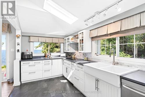 26980 Cedarhurst Beach Road, Brock, ON - Indoor Photo Showing Kitchen With Double Sink With Upgraded Kitchen