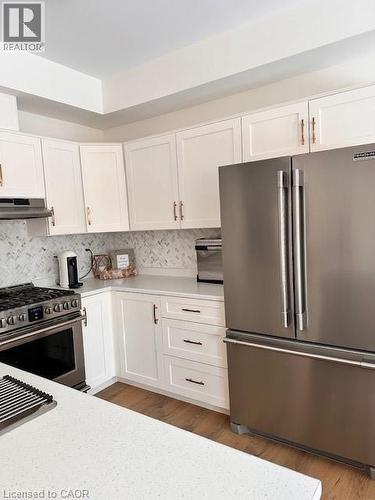 32 Dewberry Drive, Kitchener, ON - Indoor Photo Showing Kitchen With Stainless Steel Kitchen