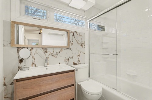 Bathroom - 7 Place Gounod, Laval (Saint-Vincent-De-Paul), QC - Indoor Photo Showing Bathroom
