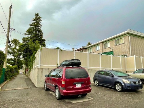 Parking - 7 Place Gounod, Laval (Saint-Vincent-De-Paul), QC - Outdoor
