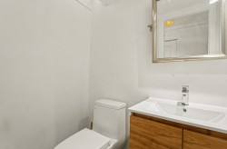 Powder room - 