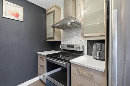 Kitchen - 7555 Boul. Cousineau, Longueuil (Saint-Hubert), QC - Indoor Photo Showing Kitchen