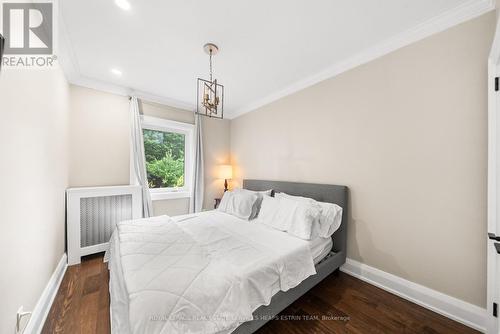 39 Standish Avenue, Toronto, ON - Indoor Photo Showing Bedroom
