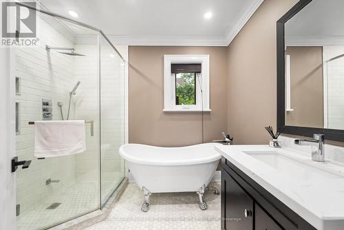 39 Standish Avenue, Toronto, ON - Indoor Photo Showing Bathroom