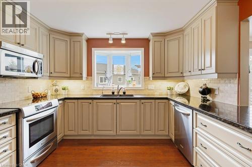 228 Glenariff Drive, Freelton, ON - Indoor Photo Showing Kitchen With Double Sink With Upgraded Kitchen